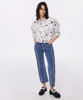 RAW EDGE DETAILED JEANS